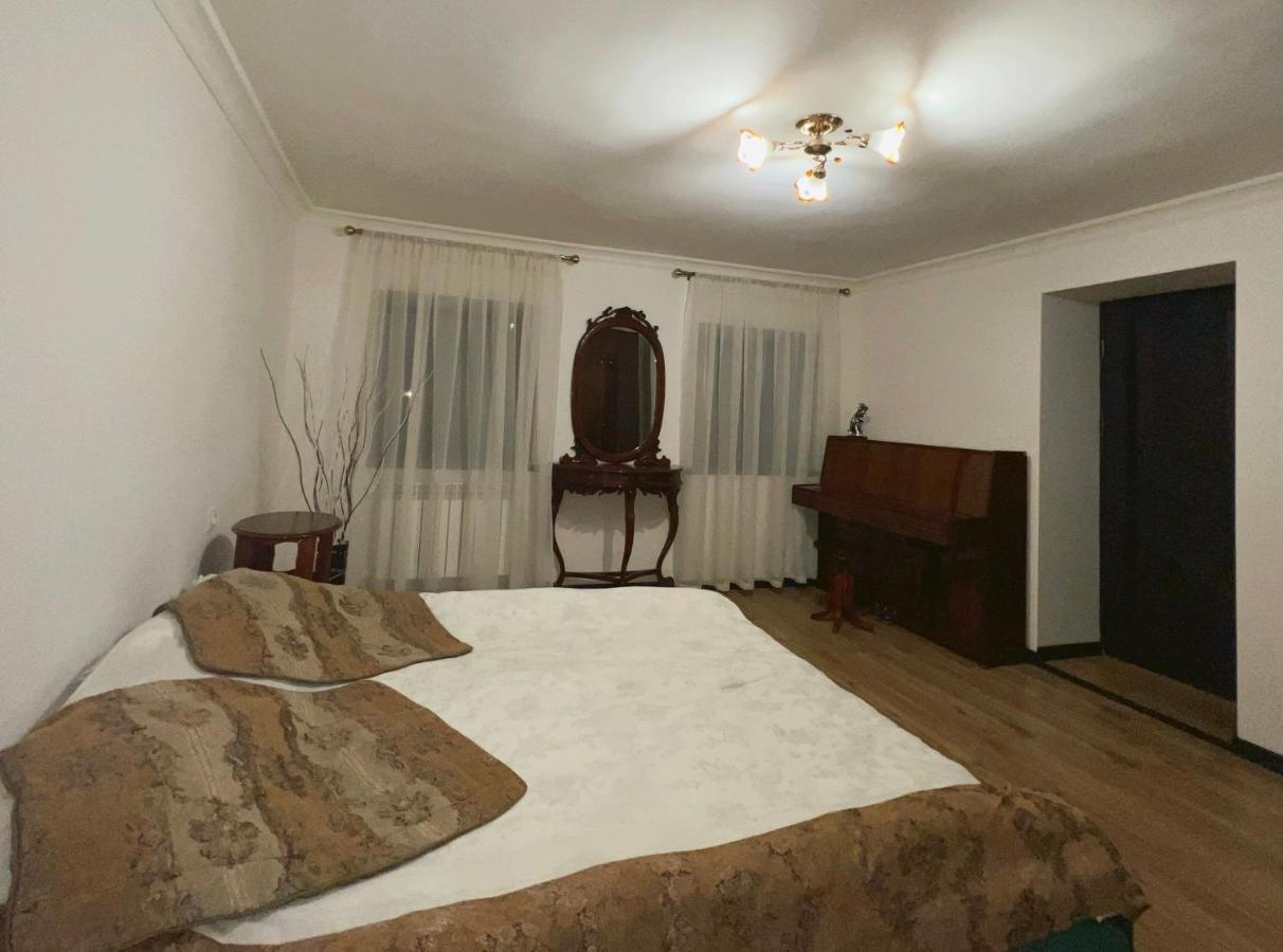 Apartament Cosy flat Erywań Zewnętrze zdjęcie